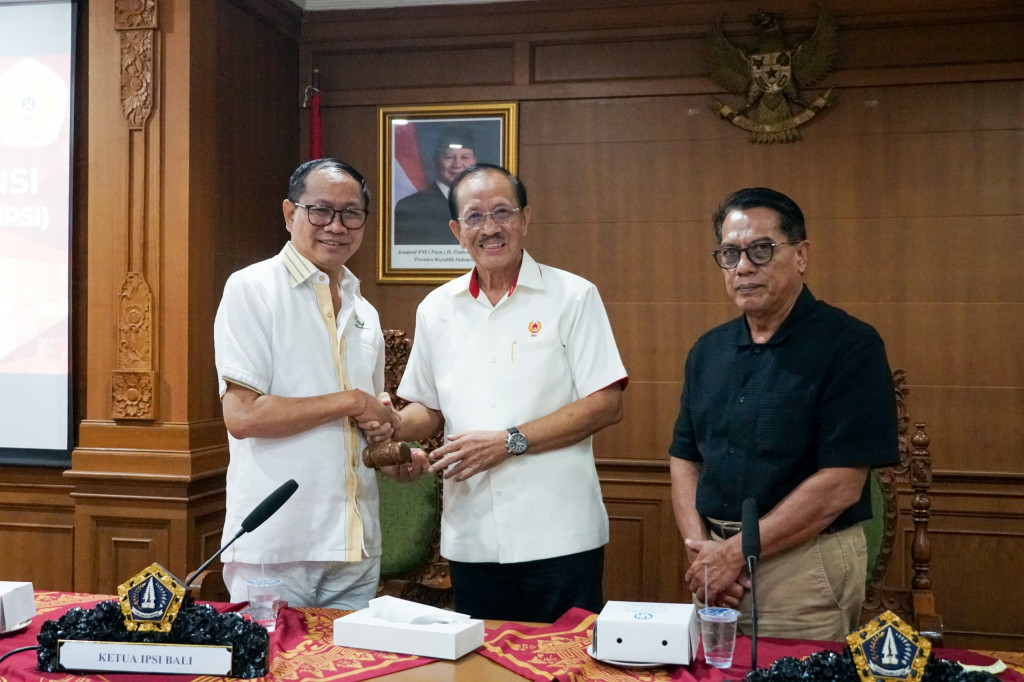 Wabup Suiasa Buka Musyawarah Provinsi IPSI Bali